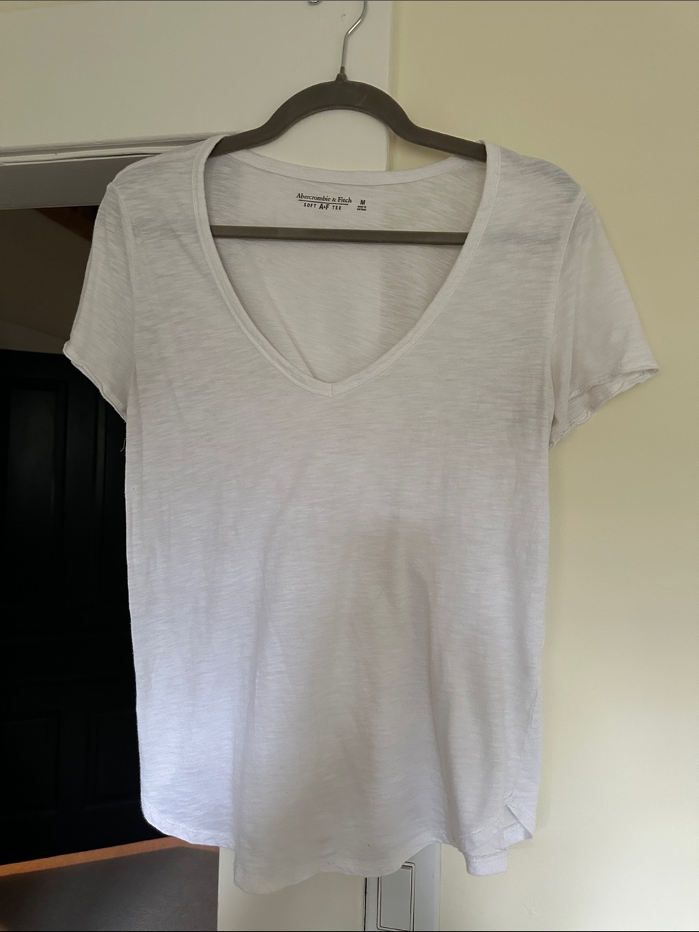 Abercrombie & Fitch Women's White V-Neck Tee